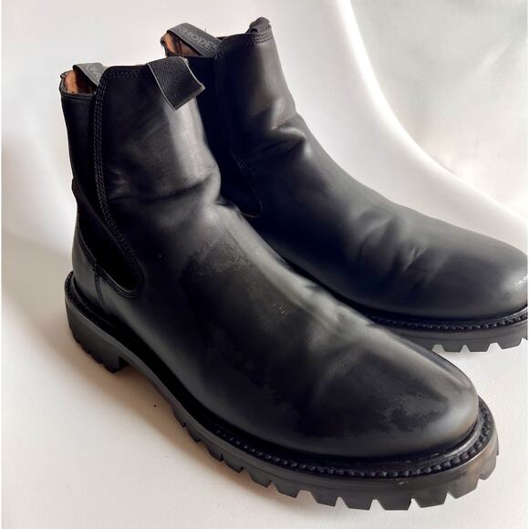 Rhodes Boone Lug Chelsea Boot Mens 10 Black Leather Vibram Sole Unworn Defect